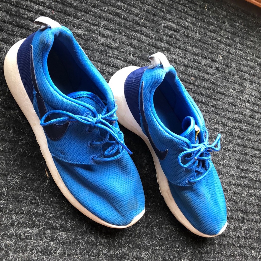 Nike Roshe Run Sneaker Royal Blue Youth 7